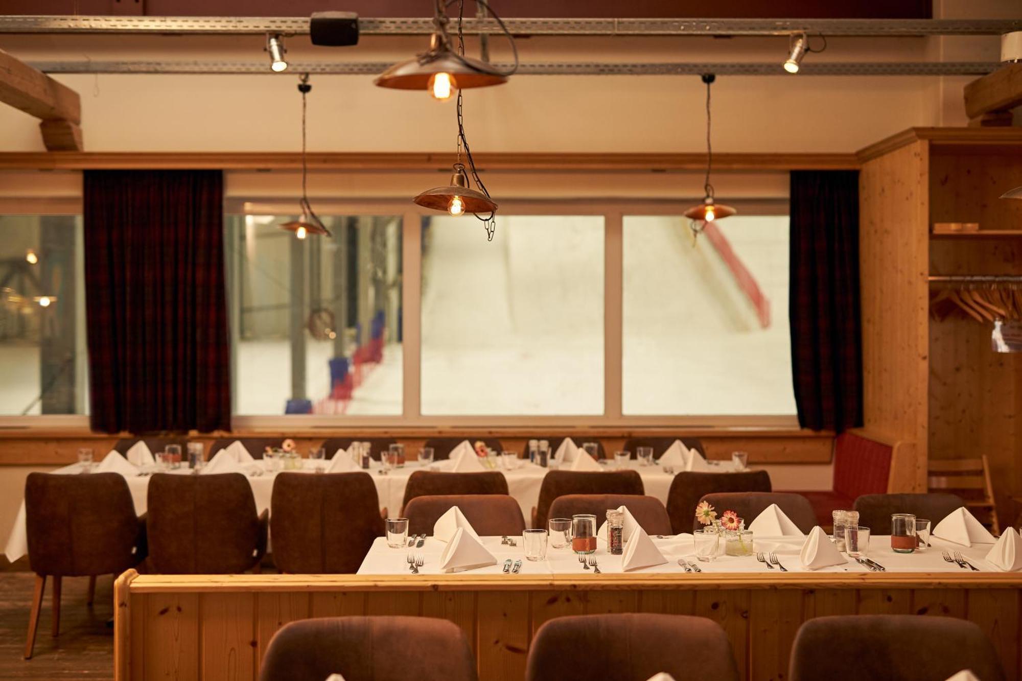 Hotel Hamburg-Wittenburg Van Der Valk Bagian luar foto