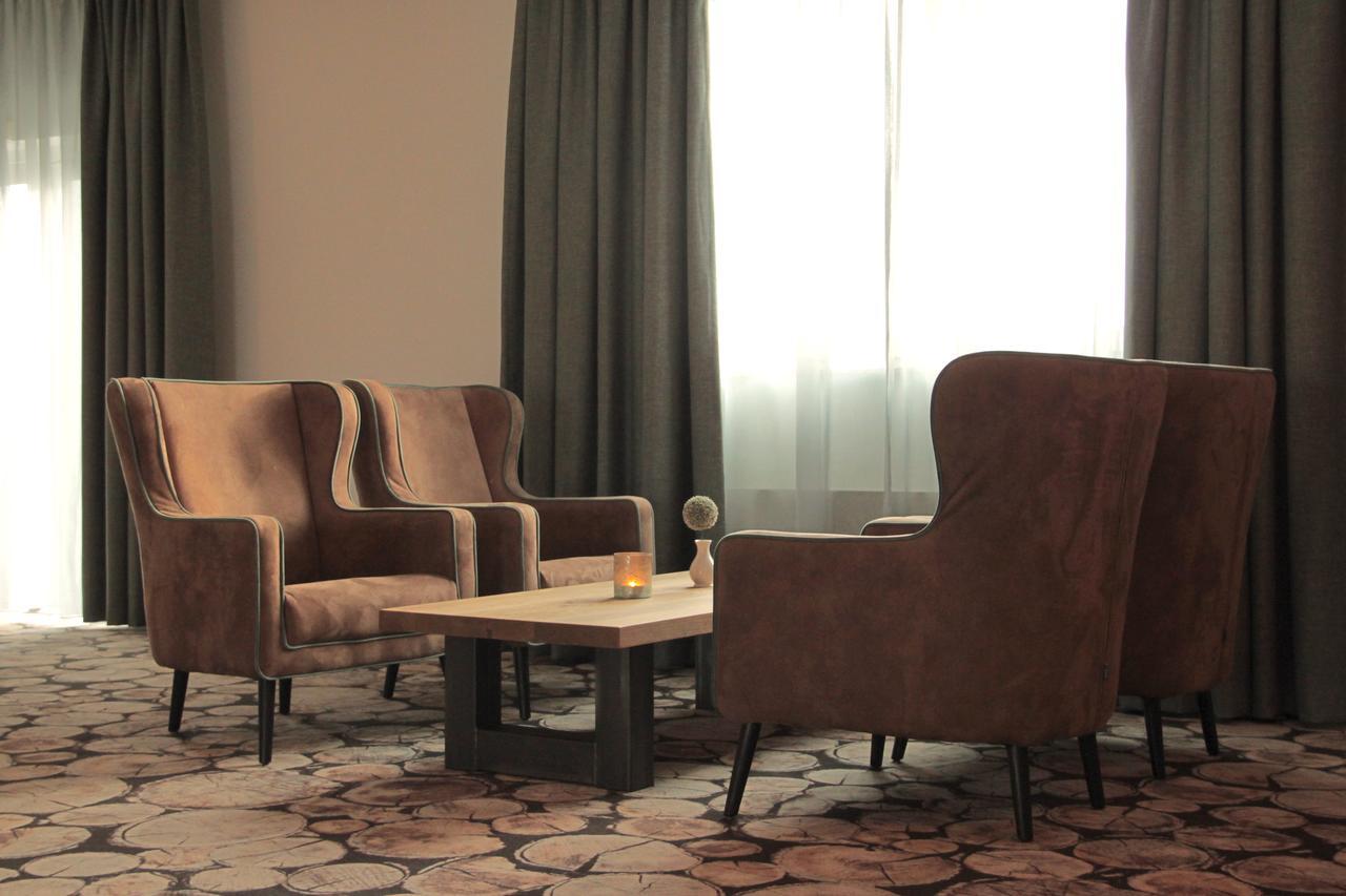 Hotel Hamburg-Wittenburg Van Der Valk Bagian luar foto